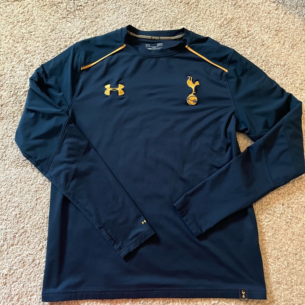 Mens large Tottenham Hotspur top